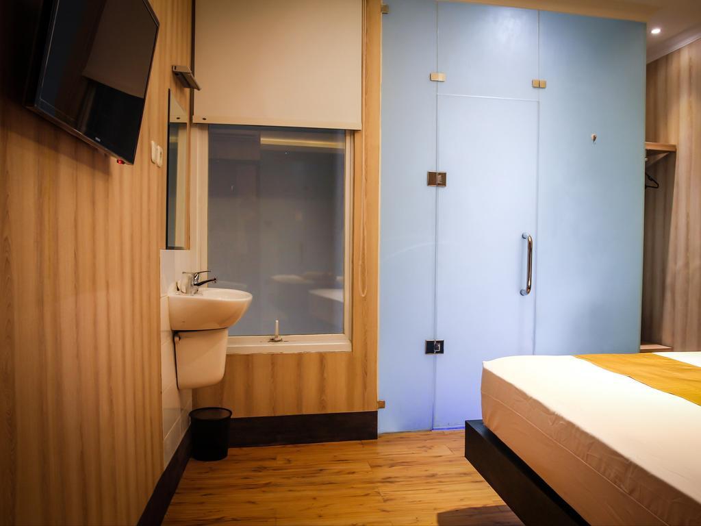 Madu Inn Jakarta Rum bild